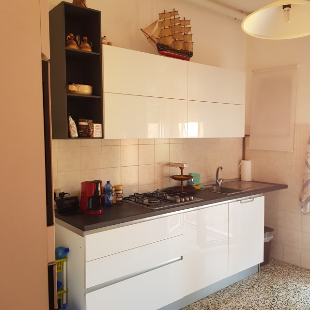 COMPLETAMENTO CUCINA modern-kueche