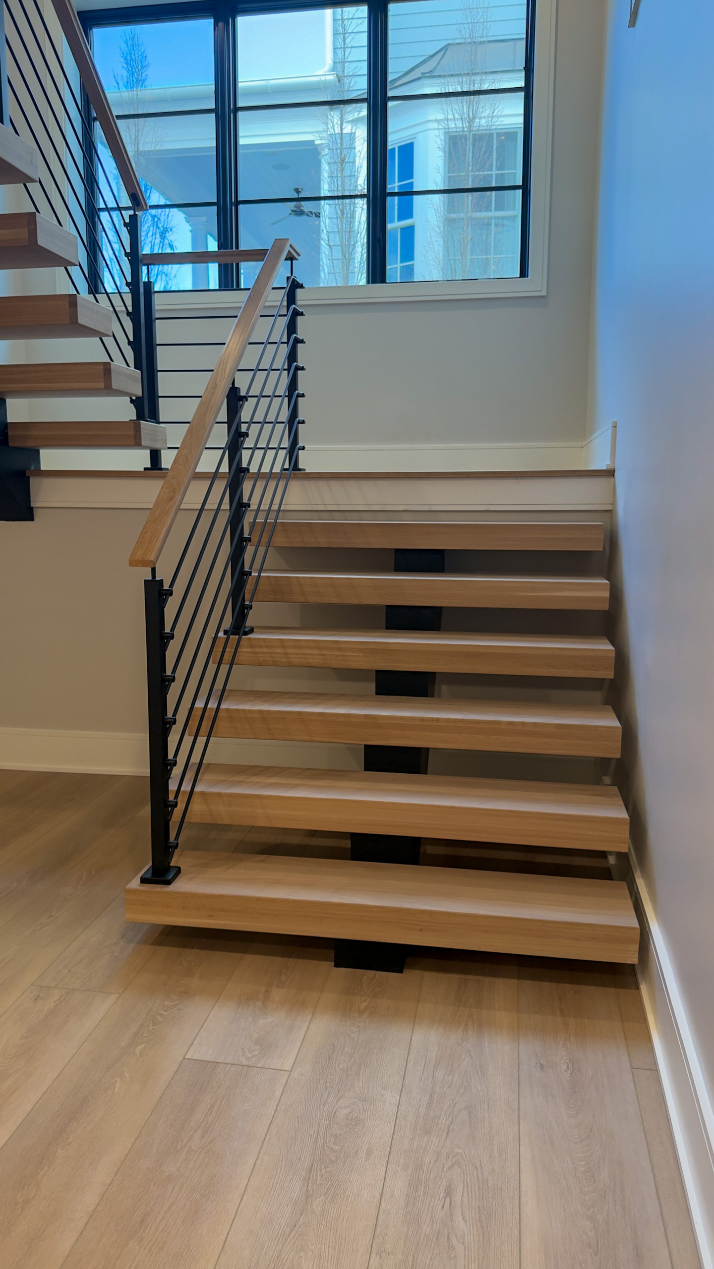 Project #147 | Modern Staircase with Seattle Style Stringer