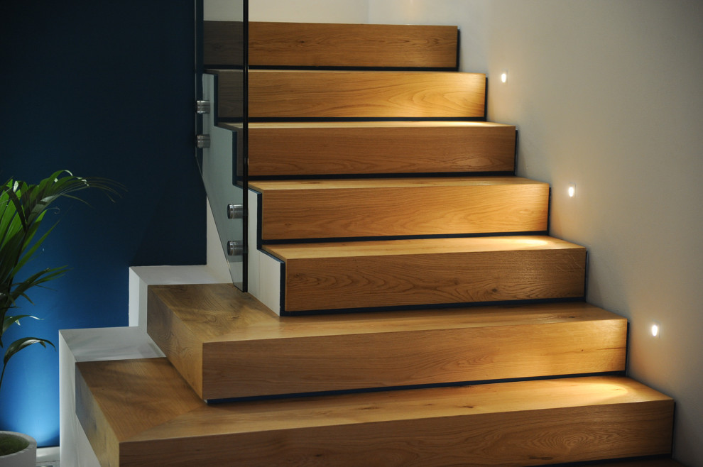 Design ideas for a modern staircase in Venice.