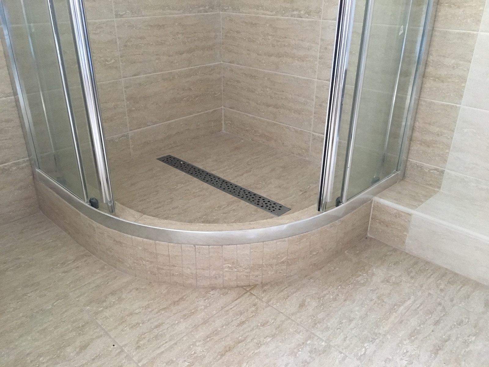 Укладка керамической плитки в ванной