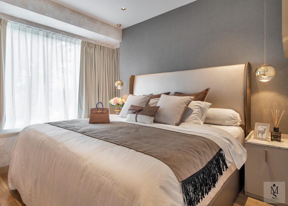 This is an example of an Asian bedroom in Singapore.