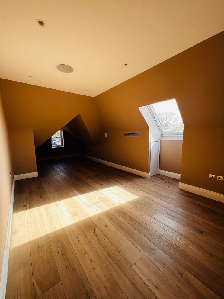 Modern new build in Potten End