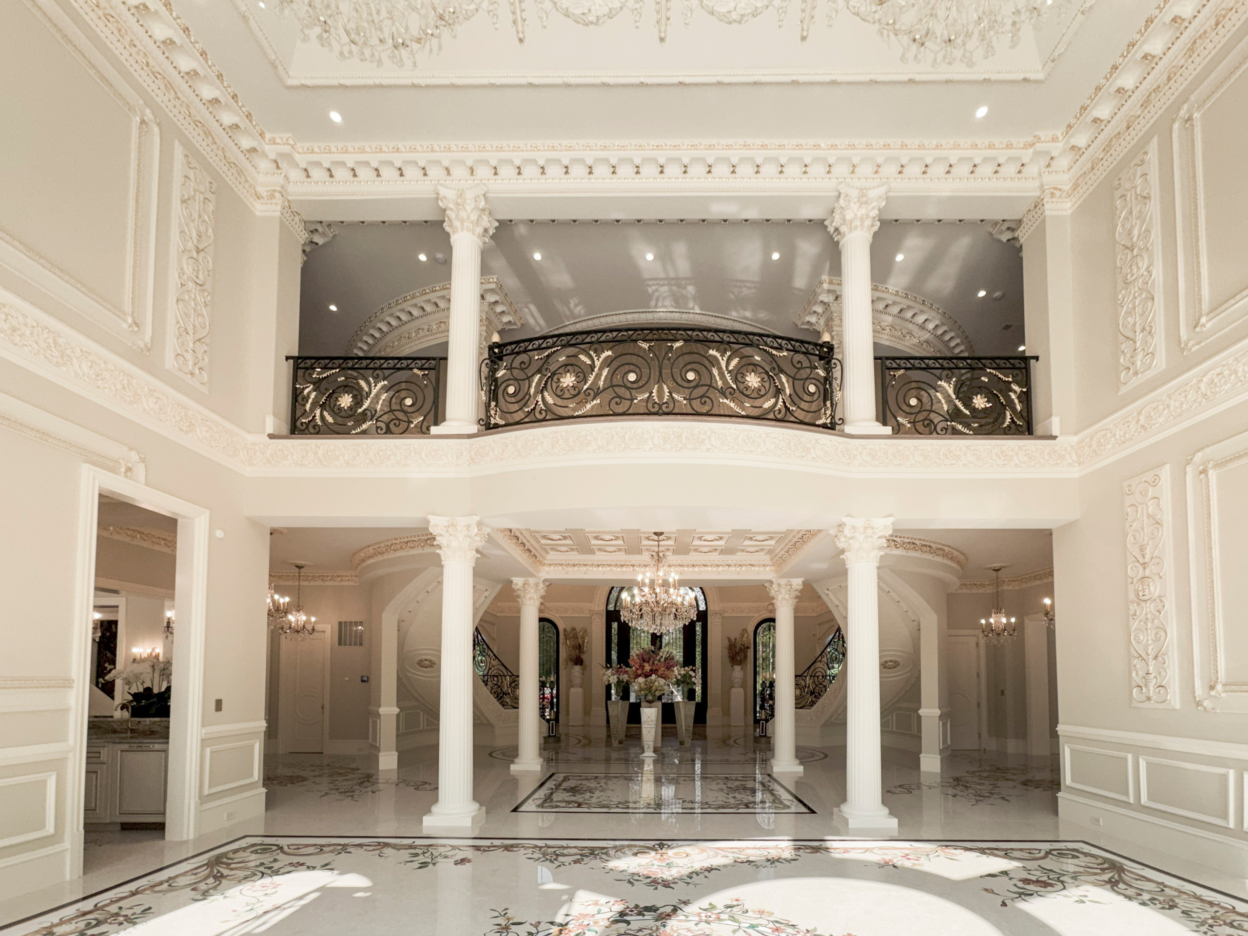 135_Vibrant Staircase with Touch of Historic Grandeur, Great Falls, VA 22066