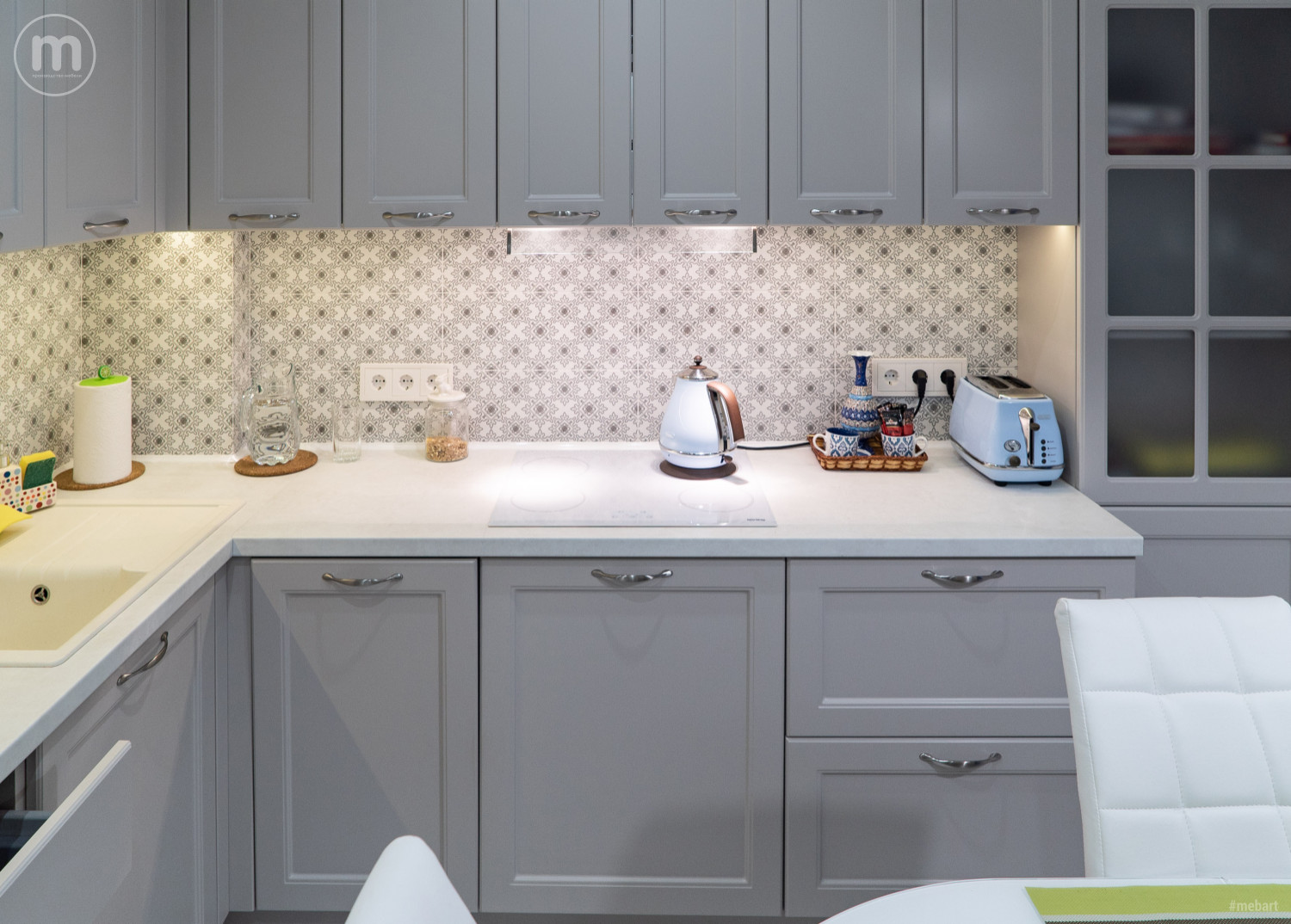 Серая кухня