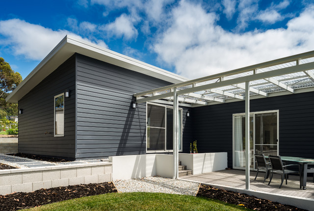 Middleton Beach House contemporary-deck