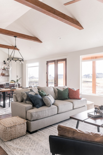 Transitional Ranch landhausstil-wohnbereich