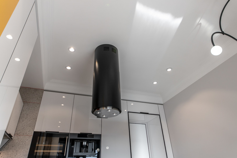 Островная вытяжка Equilibrium в передаче «Квартирный вопрос».