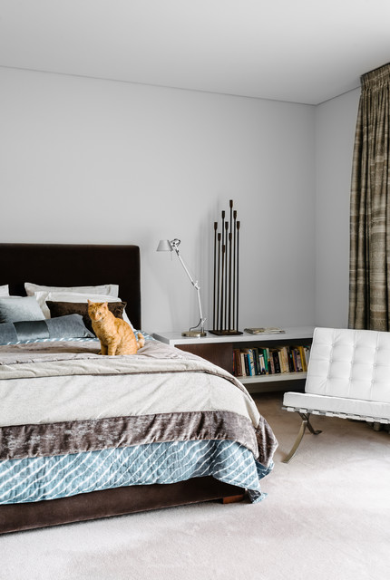 Frank Lloyd Wright Inspired Home retro-chambre