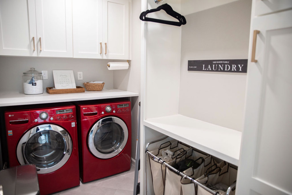 New Kitchen + Laundry