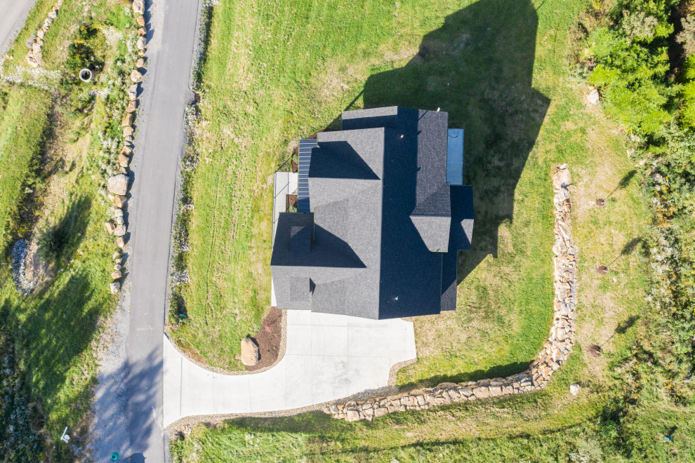Cheat Lake: Spec Home