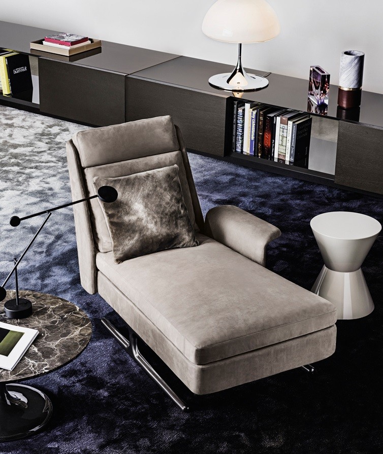 Home design - transitional home design idea in Miami