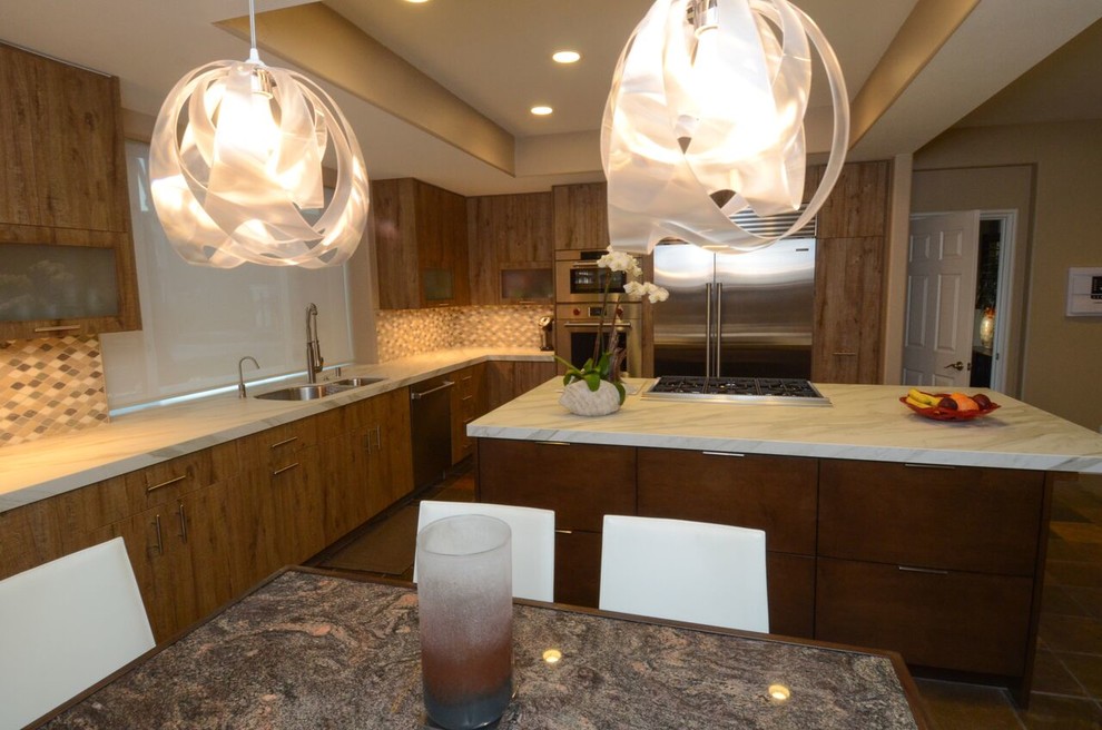 Kitchen - kitchen idea in Orange County