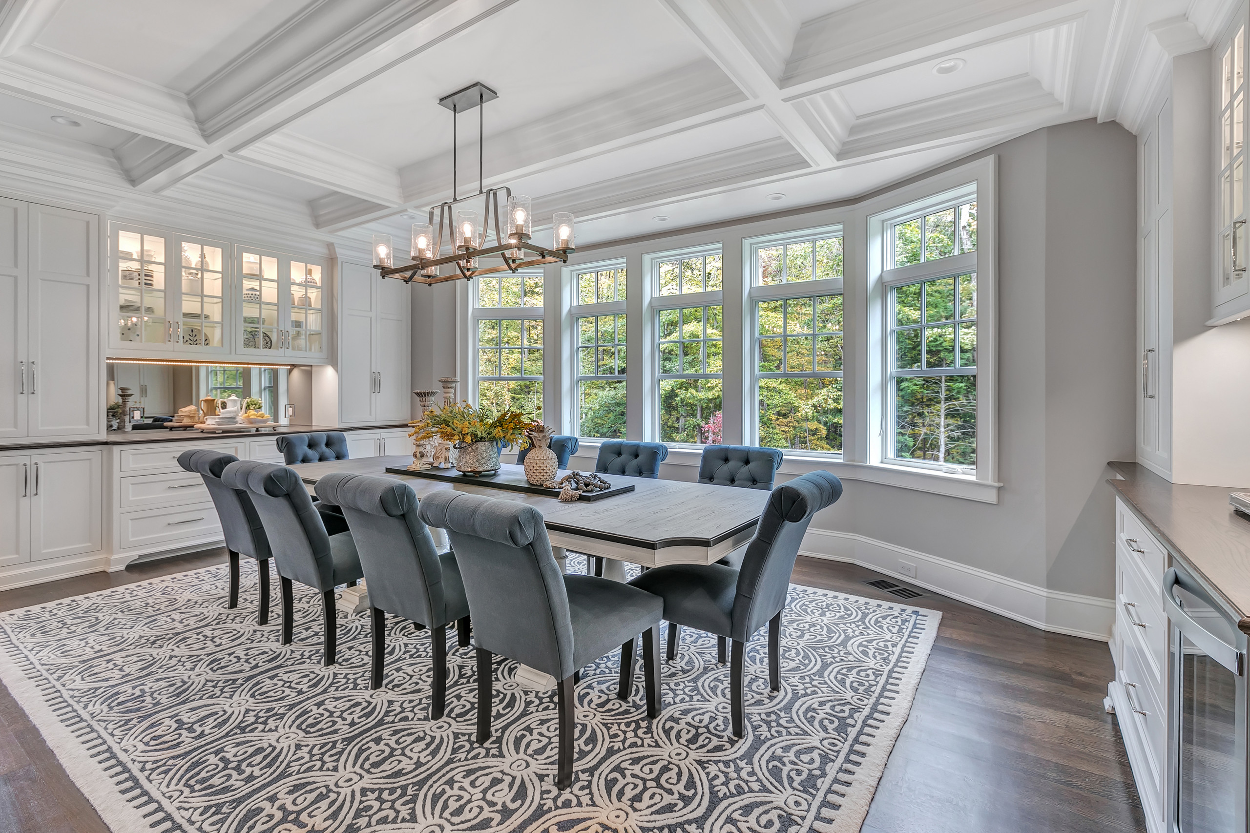 75 Coffered Ceiling Dining Room Ideas You'll Love - December, 2025 | Houzz, image size:2560x1706