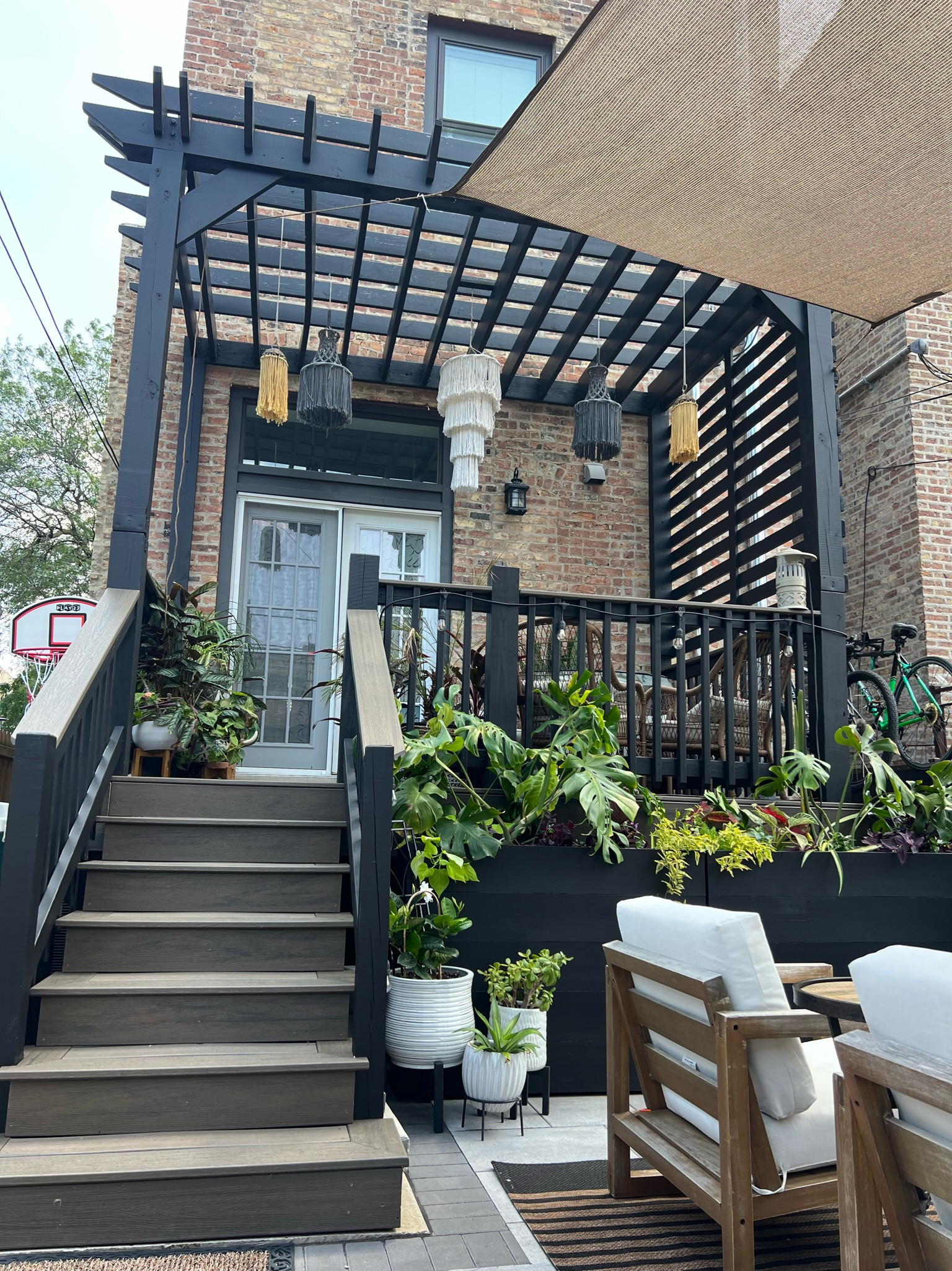 Bronzeville//Hydepark patio