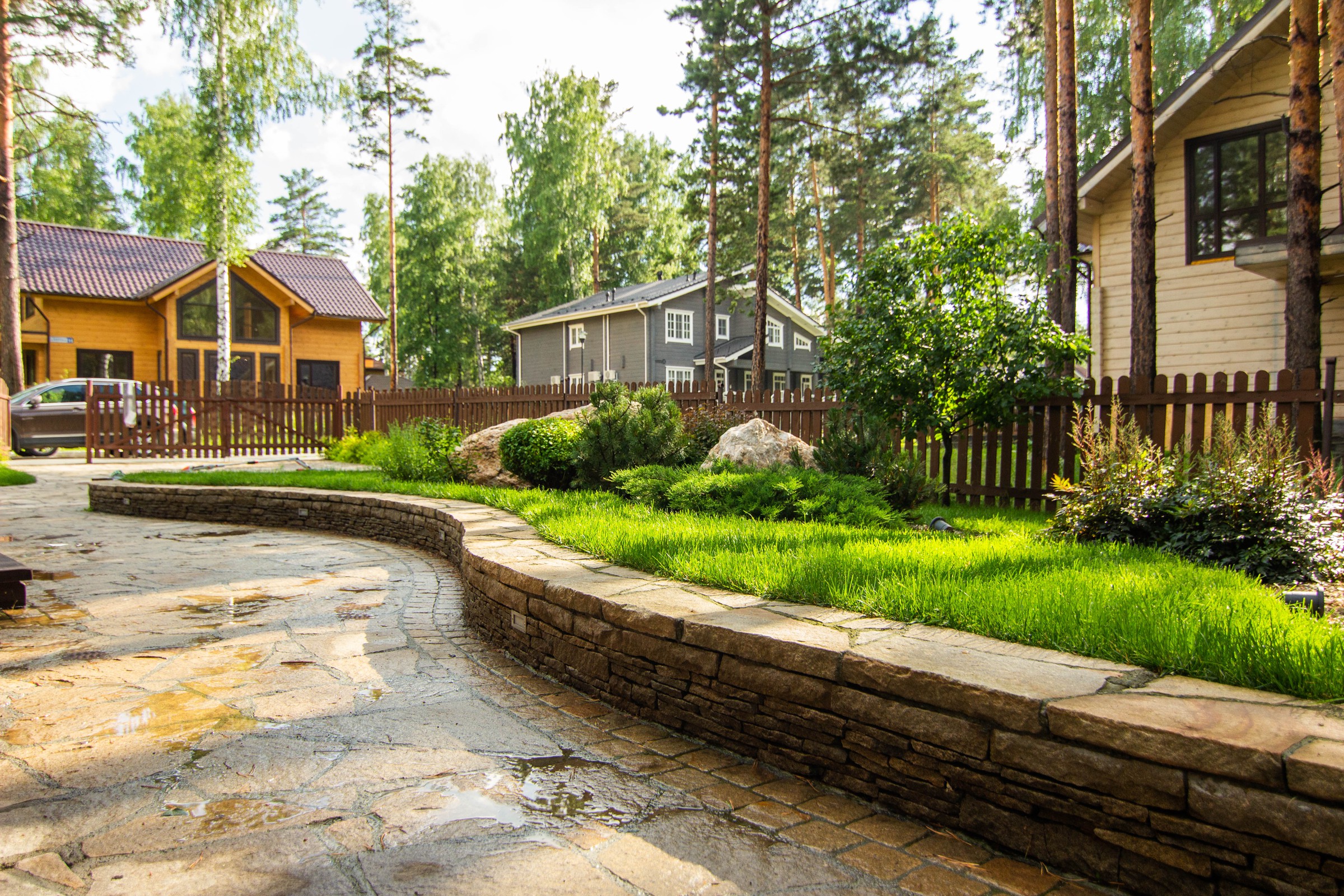 У леса на опушке