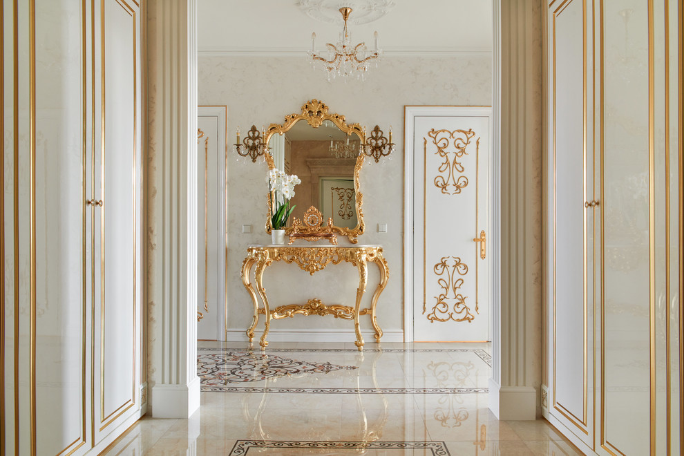 Photo of a mid-sized traditional mudroom in Moscow with marble floors.
