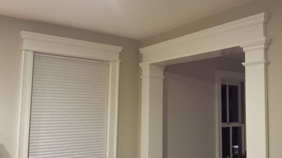 Transitional entryway photo in New York