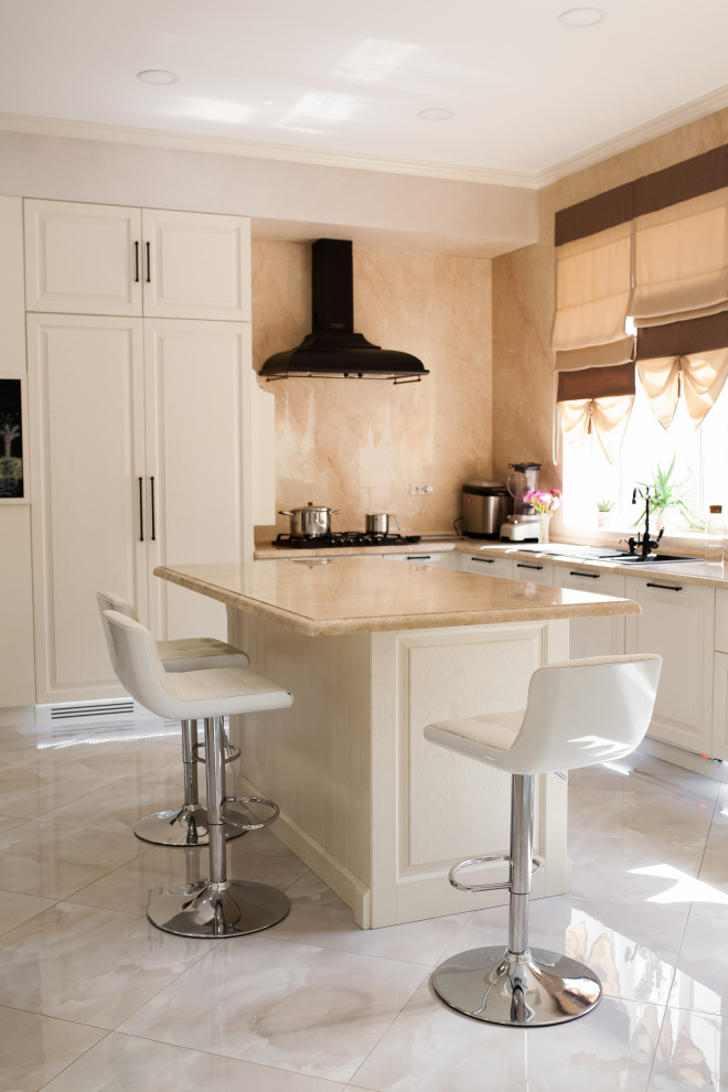 Кухня в светлых оттенках