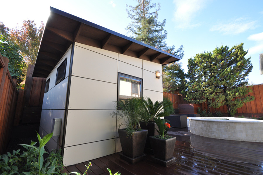 Inspiration for a small contemporary shed and granny flat in San Francisco.