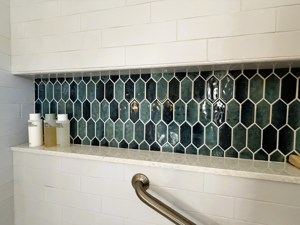 Classic Lines, Untamed Walls