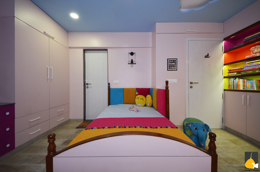 Mediterranean kid's room in Pune.