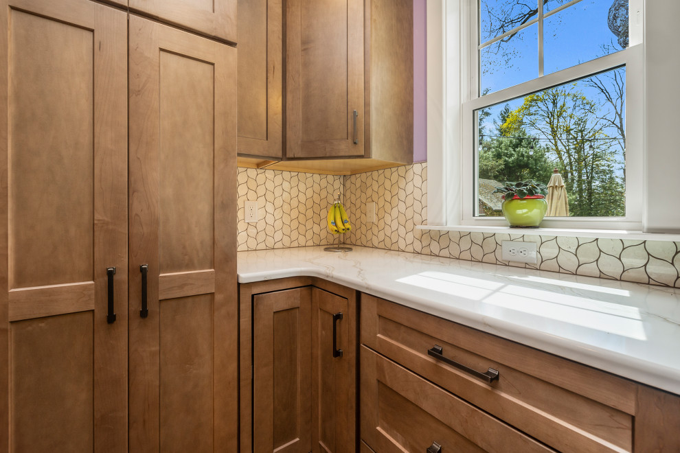 Molten Glass Kitchen