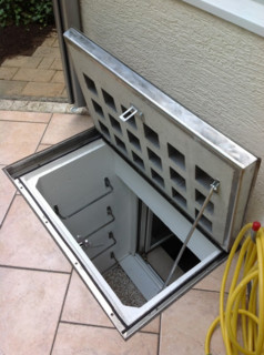 Lichtschachtabdeckung – Fluchtweg inklusive. - Modern - München - von