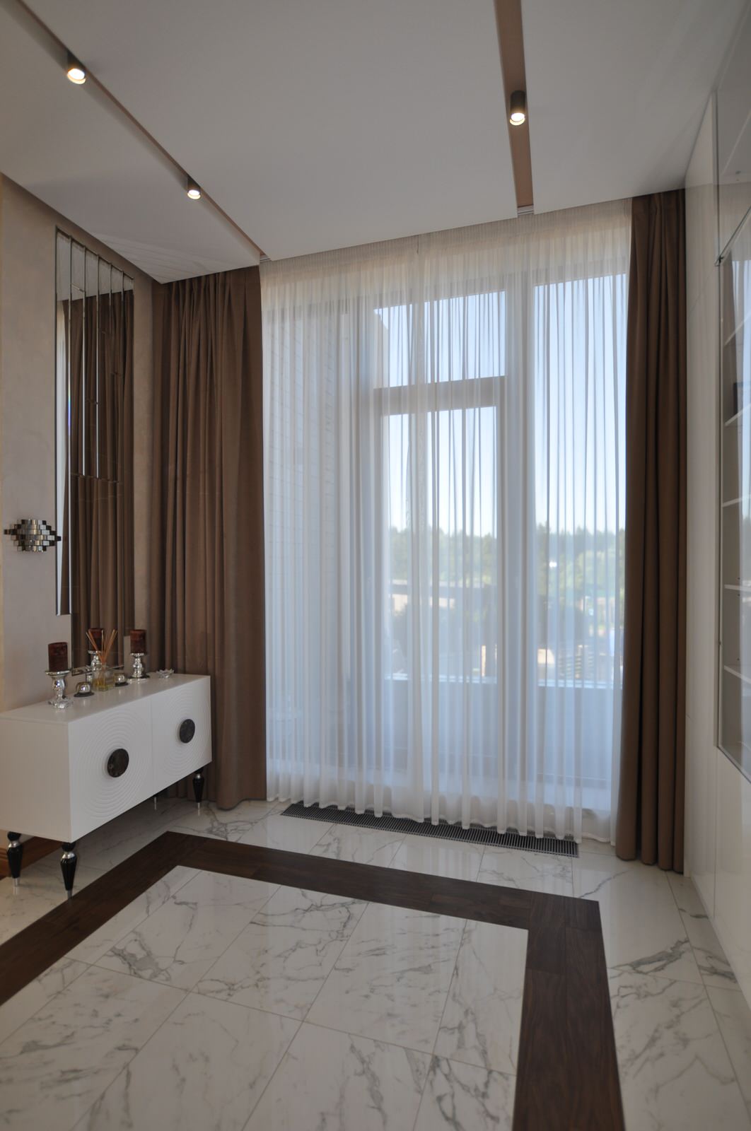 КП Променад Дом с электрикарнизами