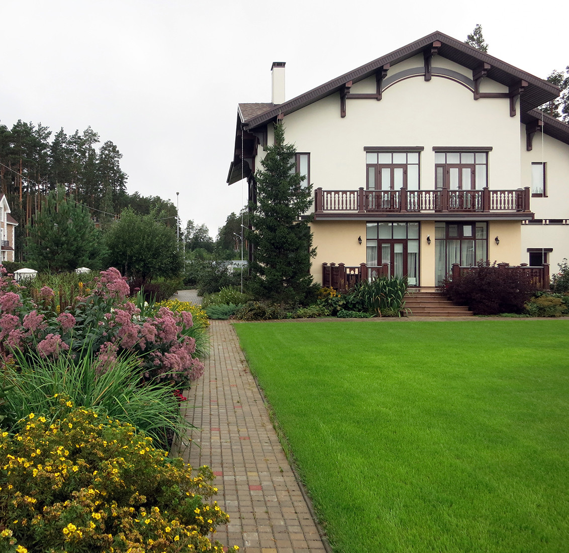 Коттеджный сад