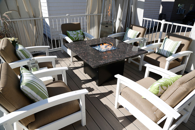 The Beach Club Deck coastal-deck