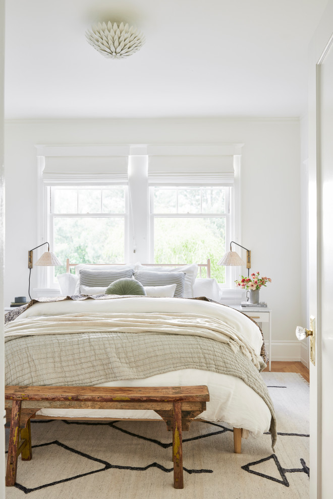 Example of a transitional bedroom design in San Francisco