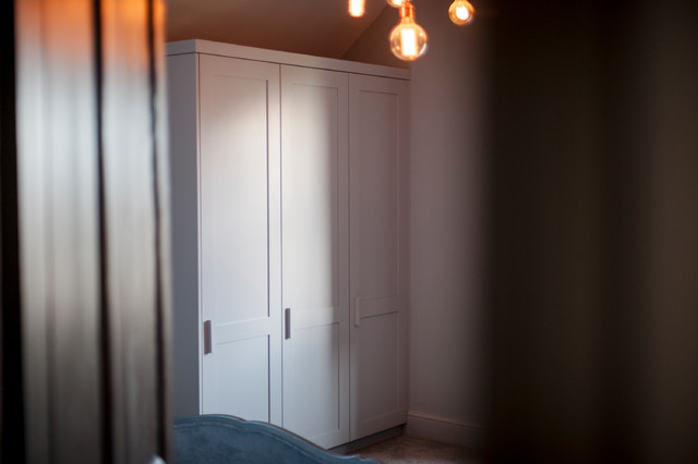 Simple Classic Wardrobe Contemporary Wardrobe Wiltshire By