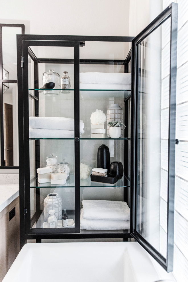 Bathroom - transitional bathroom idea in Phoenix