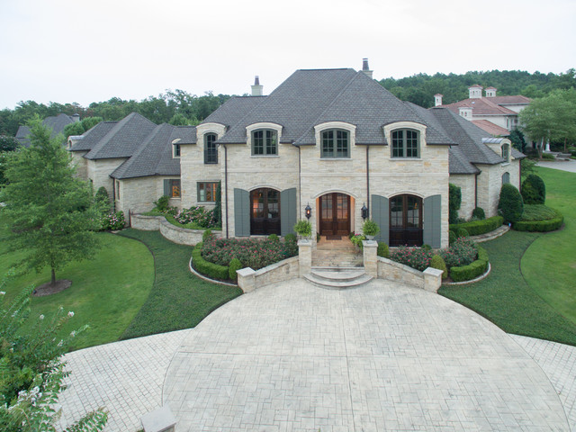 Custom Home in Little Rock klassisk-hus-og-facade