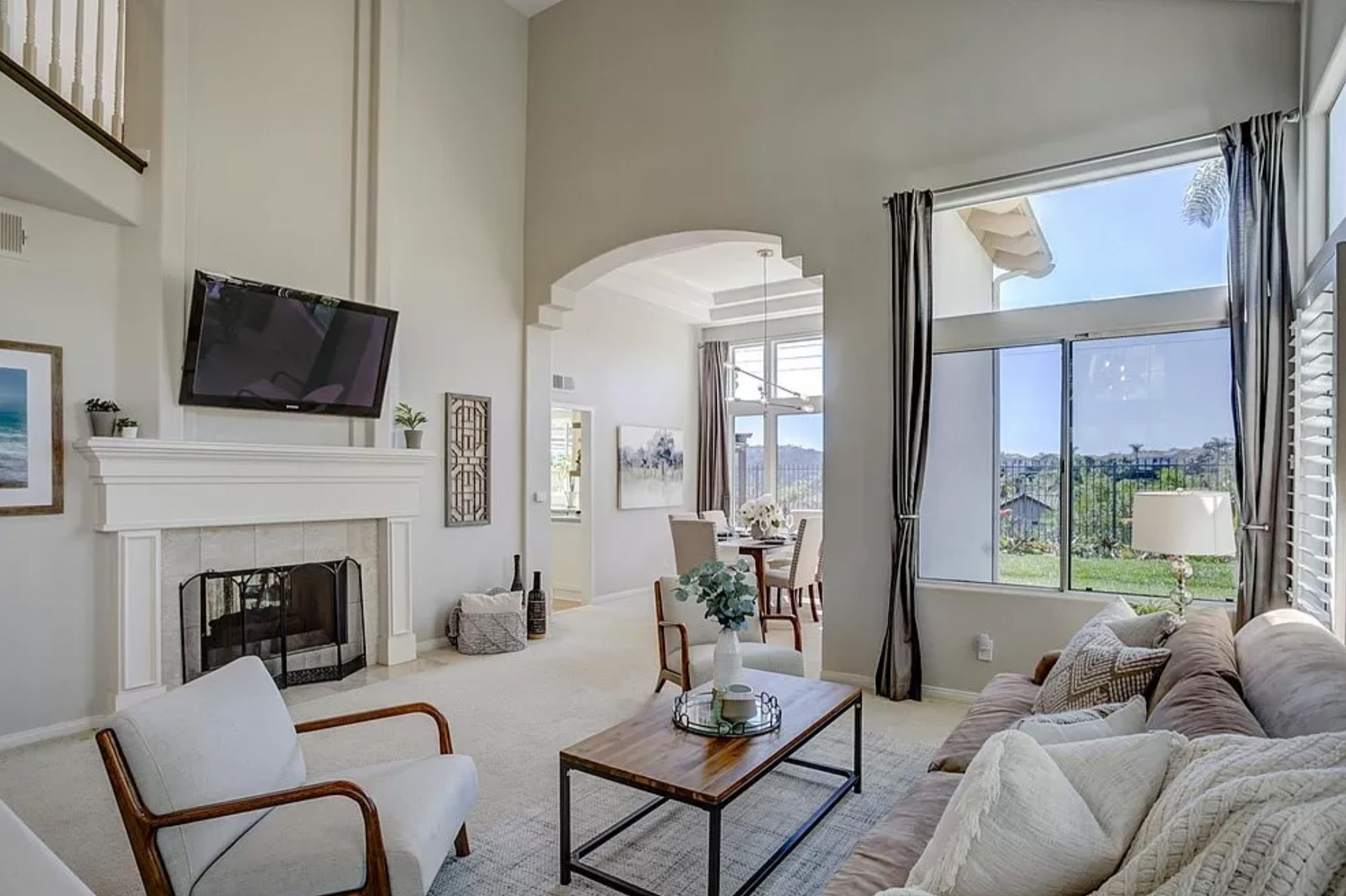 Carlsbad CA Home staging 2-22