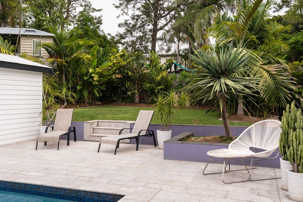 Design ideas for a contemporary pool in Brisbane.