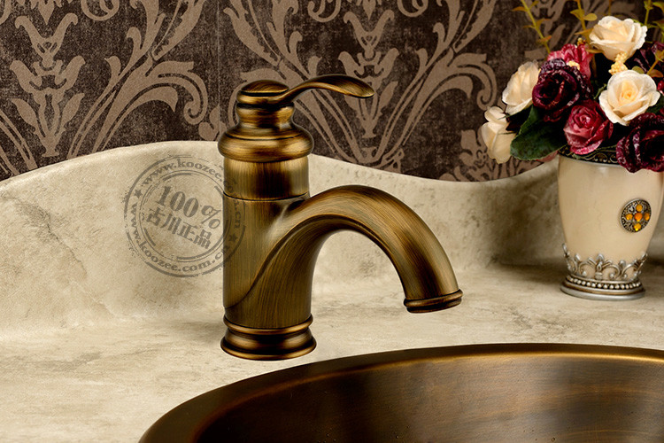 Centerset Antique Brass Bathroom Sink Faucet KZ-112Q