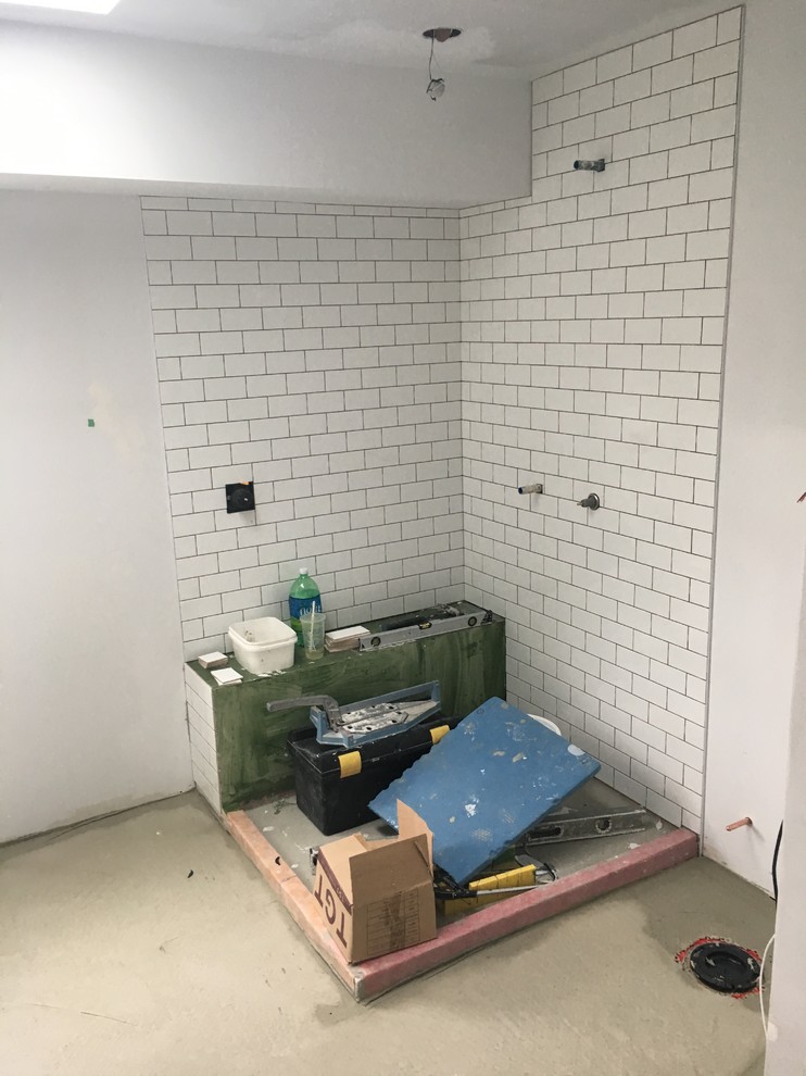 Bulk Head in shower, tile or no tile?!