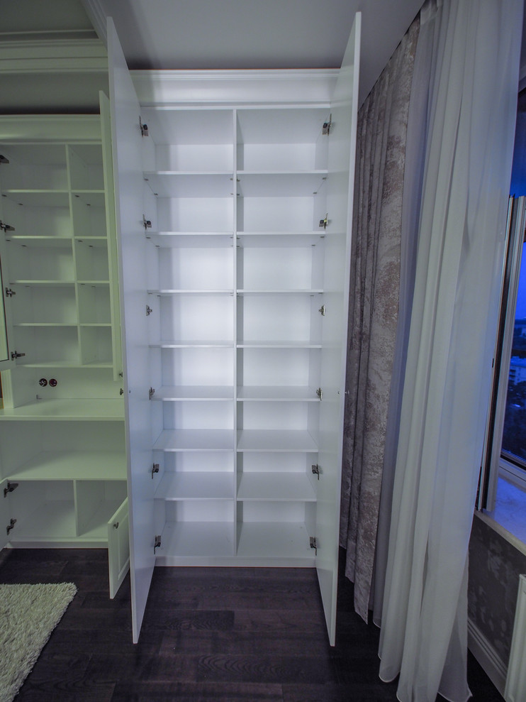 Шкаф и тумба под ТВ.