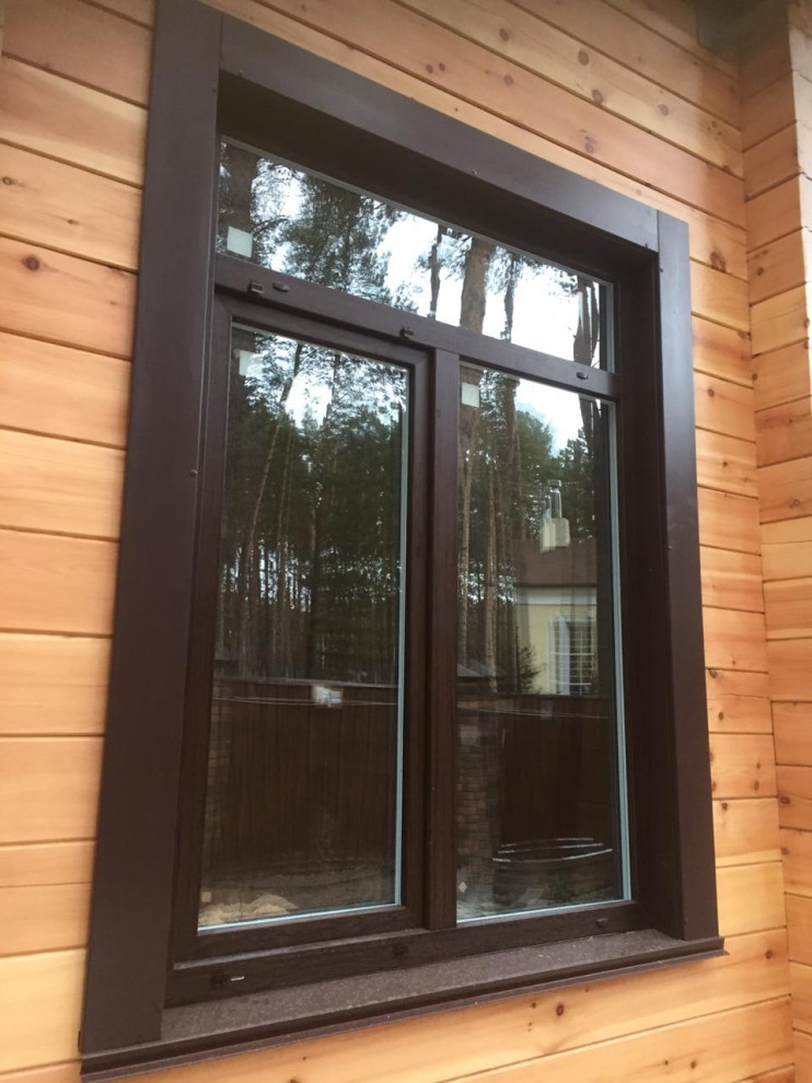 Установка окон  и дверей строящемся доме на Дачном шоссе