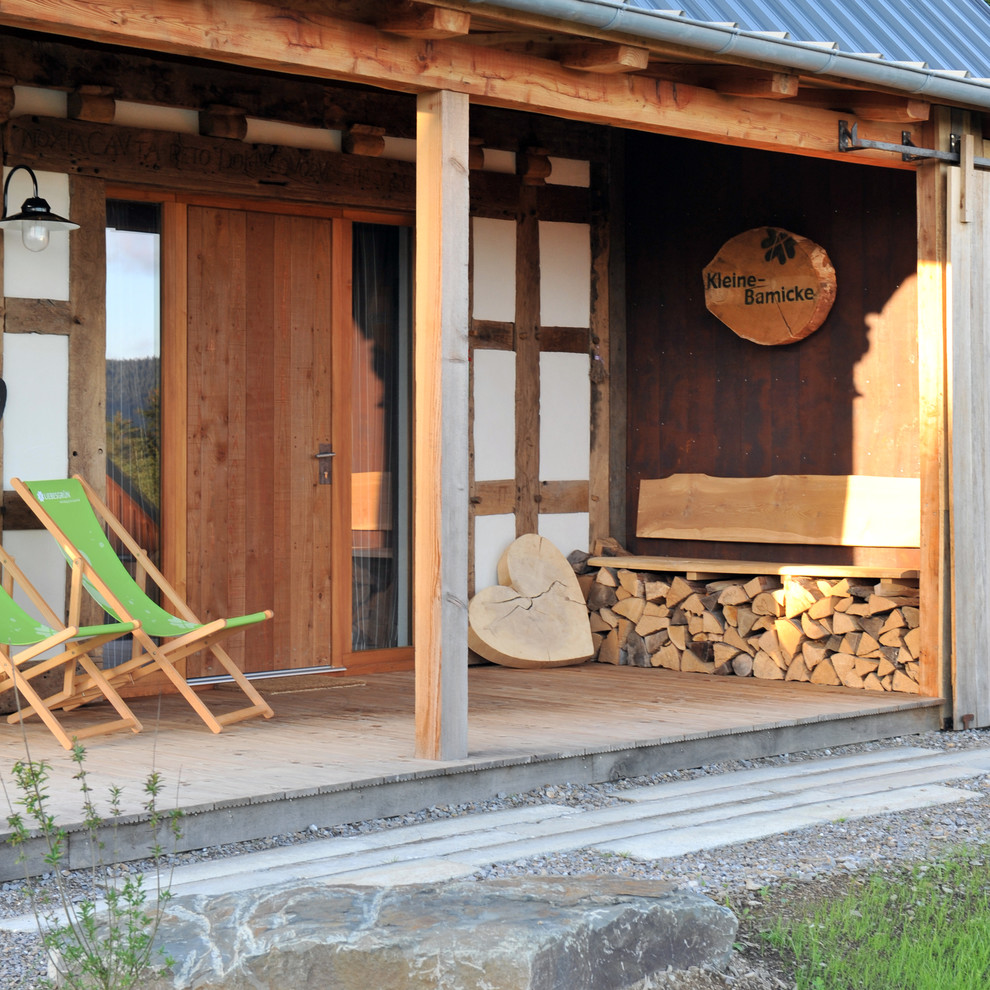 Inspiration for a cottage home design remodel in Other