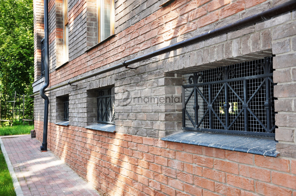 Балконы, ворота и балюстрады для многоквартирного дома