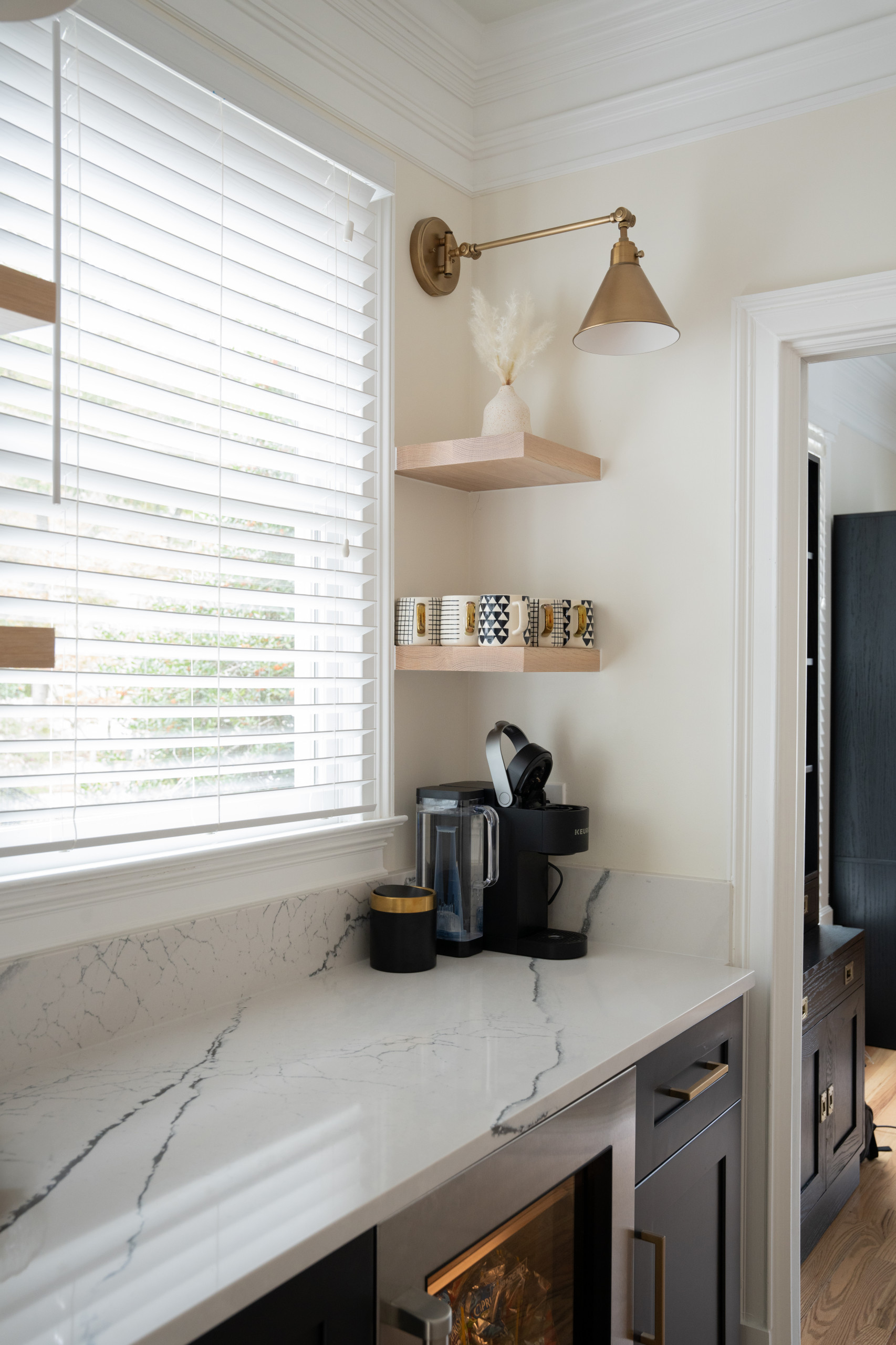 PEACHTREE CITY Clean and Modern Kitchen