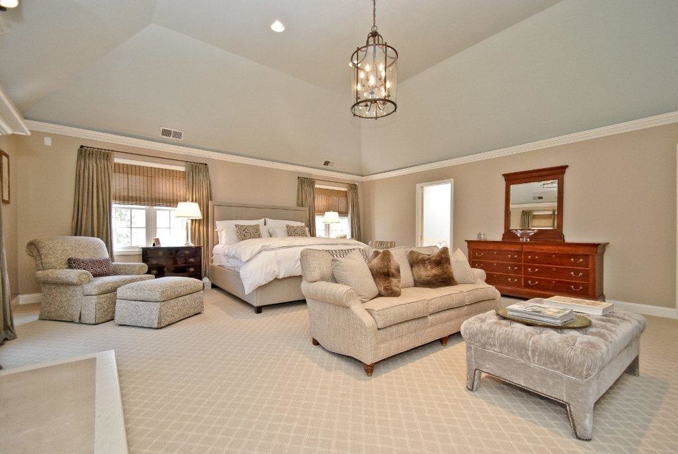 Bedroom - traditional bedroom idea