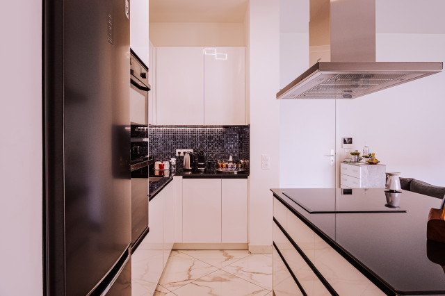 Cuisine ouverte Granit noir modern-kitchen