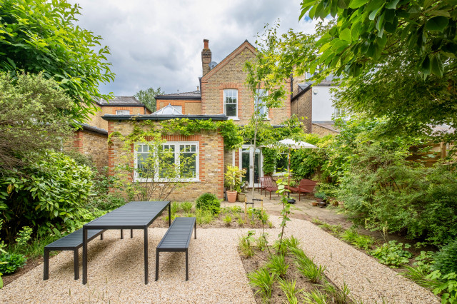 Teddington - Rear Garden Project contemporary-uteplats