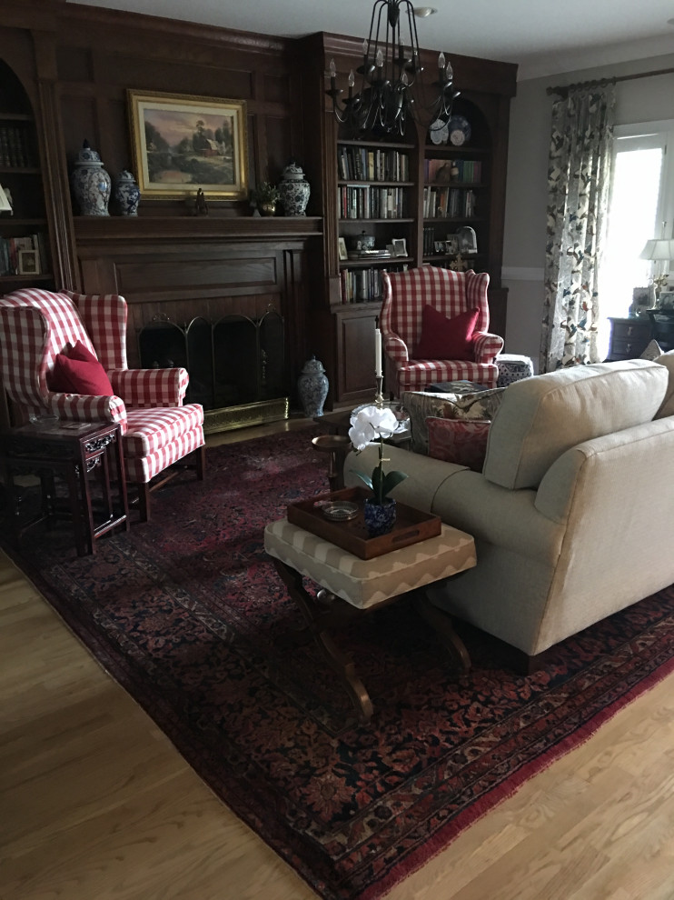 Traditional Farmhouse  Living Room