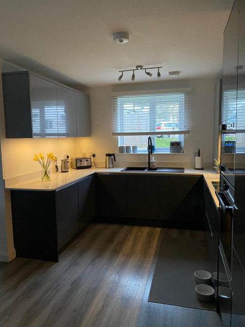 Modern Two Tone Graphite and Pearl Grey Handless Haecker with Quartz Worktop modern-kitchen