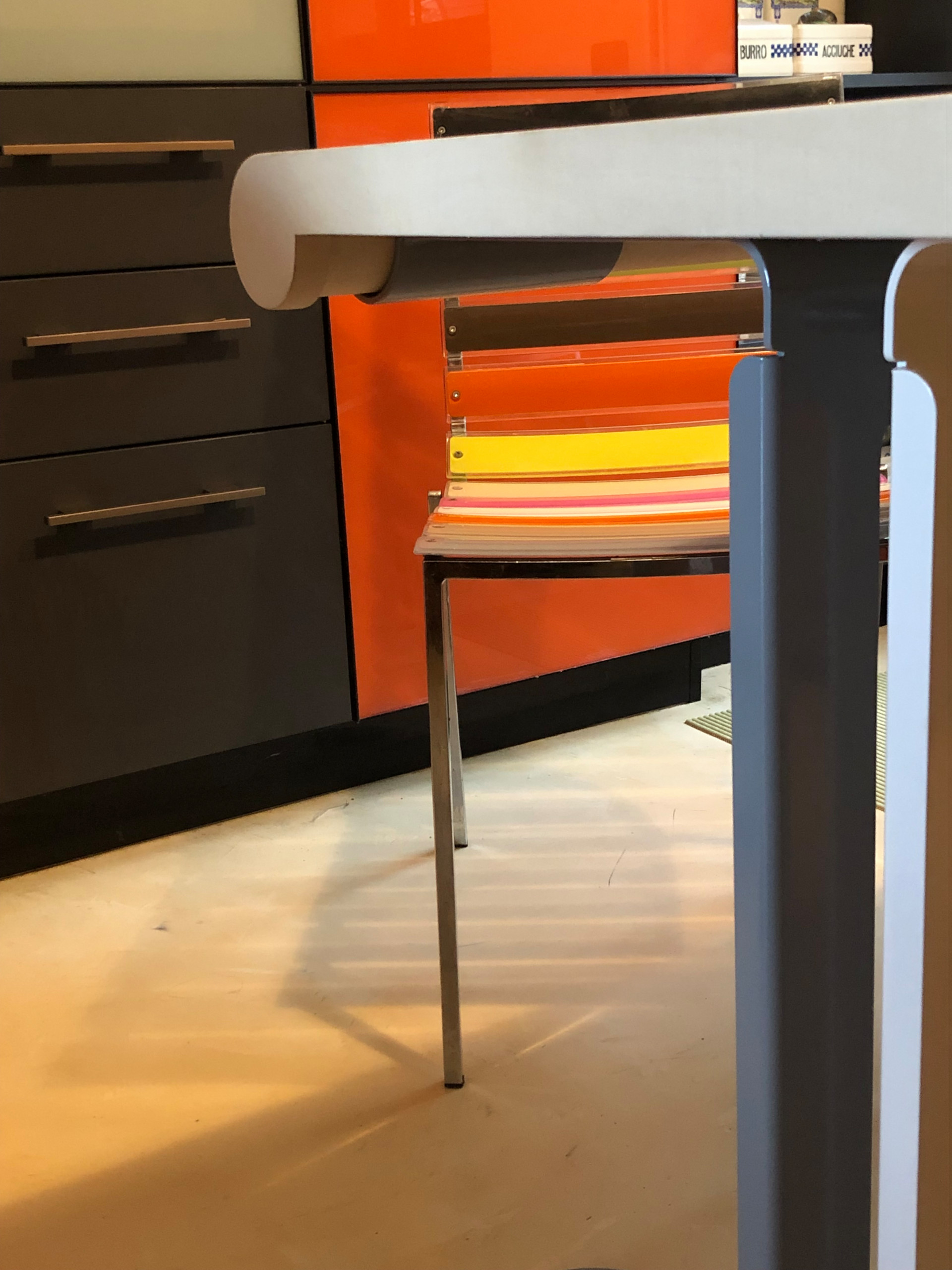 ROLL TABLE zona living