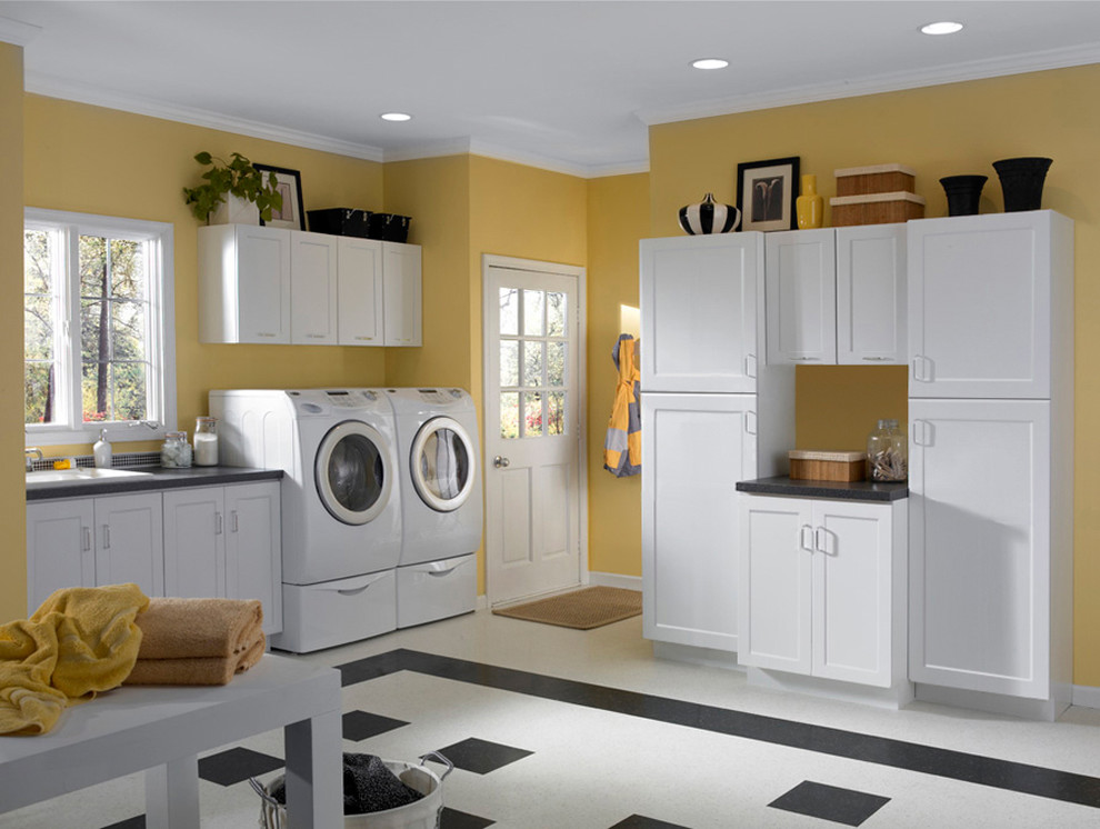 This is an example of a contemporary laundry room in Minneapolis.